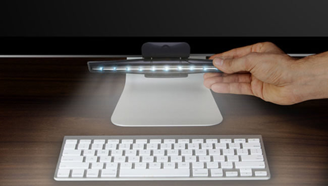 Mantis. Светильник для ночных посиделок за компьютером. Фото.