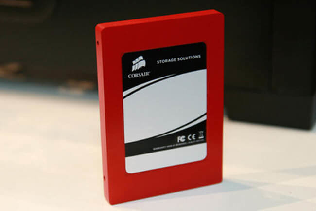 Corsair запускает новую линейку SSD Force GT. Фото.