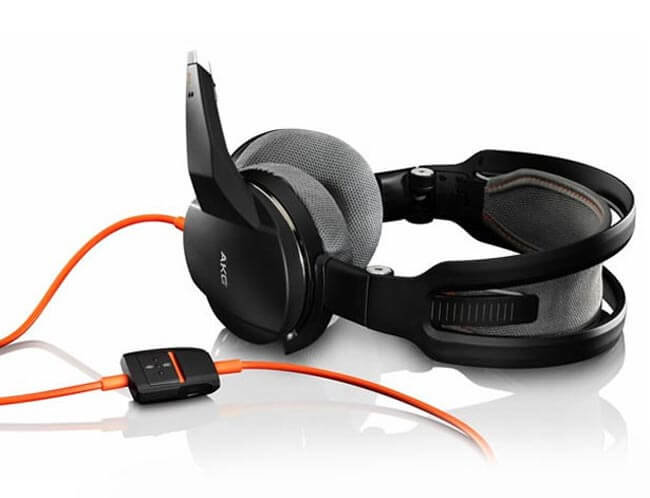 Игровая гарнитура Harman AKG GHS-1. Фото.