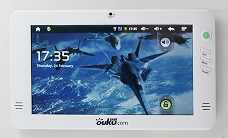 Ouku Tab — доступный планшет. Фото.