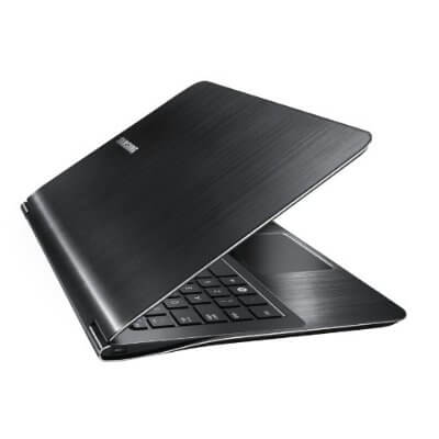 Ноутбук Samsung NP900X1A-A01US серии 9 доступен в продаже. Фото.