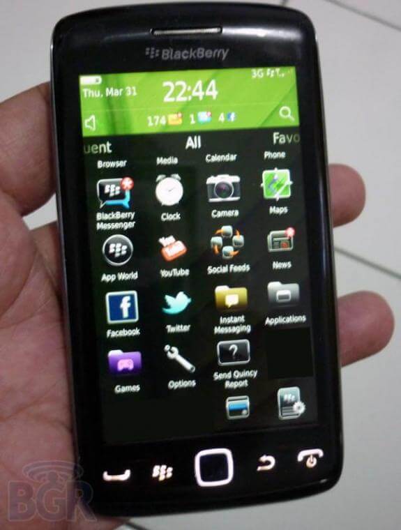Свежие данные о Blackberry Touch Monza. Фото.