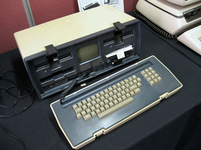 Портативному компьютеру исполнилось 30 лет. Фото.