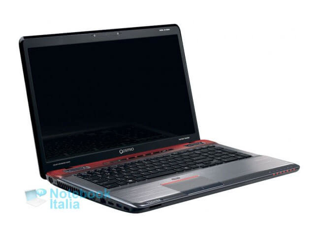 Toshiba выпустиала игровой лэптоп Qosmio X770. Фото.