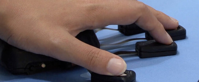 Манипулятор от Double Research & Development. Фото.