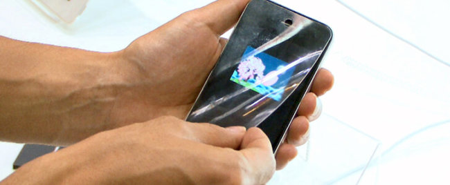 Пленка Global Wave Pic3D превращает любой LCD-дисплей в 3D-панель. Фото.