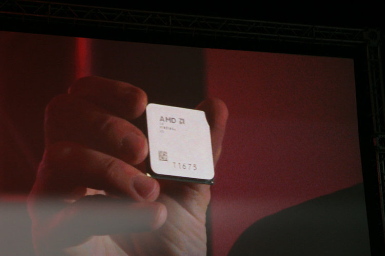 AMD заявил, что Trinity APU будут использовать сокет FMX. Фото.