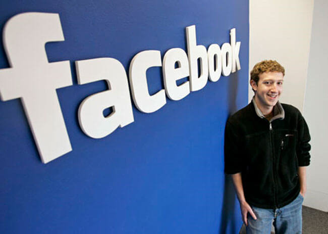 Пользователей Facebook уже почти 700 миллионов. Фото.