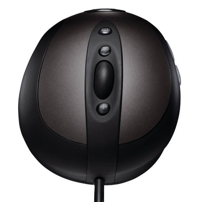 Logitech представила новую оптическу игровую мышку G400. Фото.