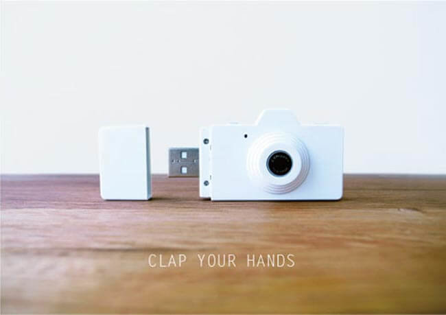 Миниатюрная цифровая фотокамера Powershovel CLAP. Фото.