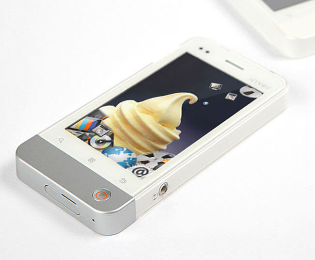 iRiver выпустила в Южной Корее Android-смартфон Vanilla. Фото.