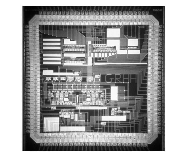 В Гарвардском научном центре изобрели чип, который симулирует работу мозга человека. Фото.