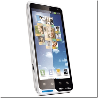 Смартфон Motorola XT615 появится в продаже в декабре. Фото.
