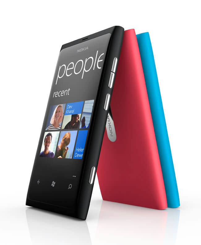 Nokia рассказала о процессе создания Lumia 800. Фото.