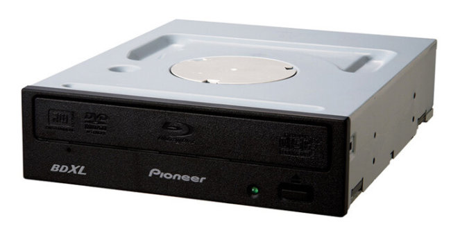 Pioneer представила новый пишущий BDXL привод. Фото.