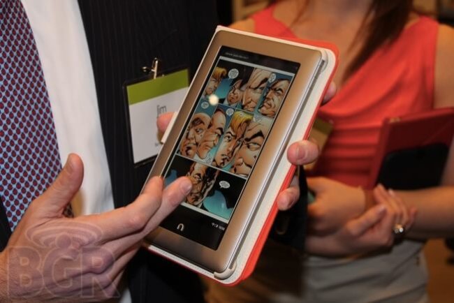 Поставки Nook Tablet достигли отметки в 1 миллион экземпляров. Фото.
