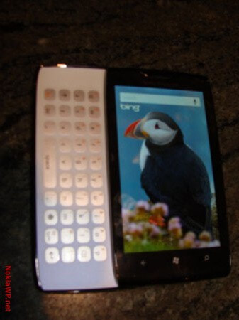 Leaked-images-show-even-more-of-the-Sony-Ericsson-Windows-Phone-prototype-4 Leaked-images-show-even-more-of-the-Sony-Ericsson-Windows-Phone-prototype-4
