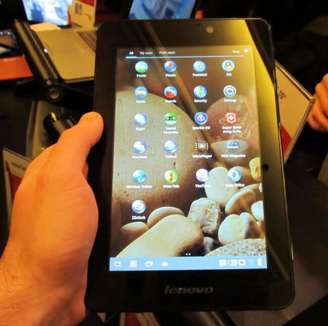 Lenovo показала планшет IdeaPad S2 7. Фото.