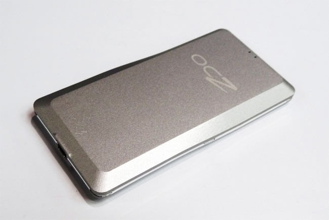 OCZ анонсировала внешний SSD накопитель Lightfoot Thunderbolt. Фото.