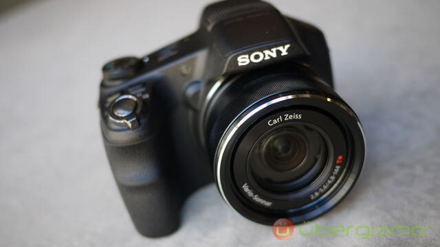 Sony Cyber-Shot HX200V с 30-кратным оптическим зумом. Фото.
