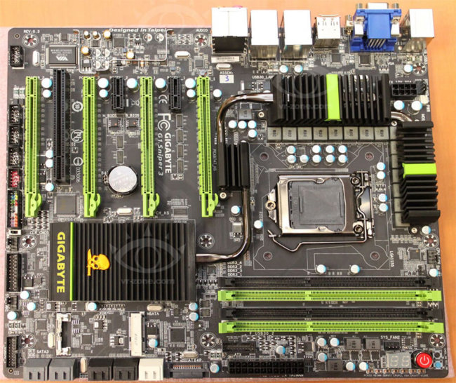 Gigabyte показала несколько фотографий новой материнской платы G1.Sniper 3 Z77. Фото.