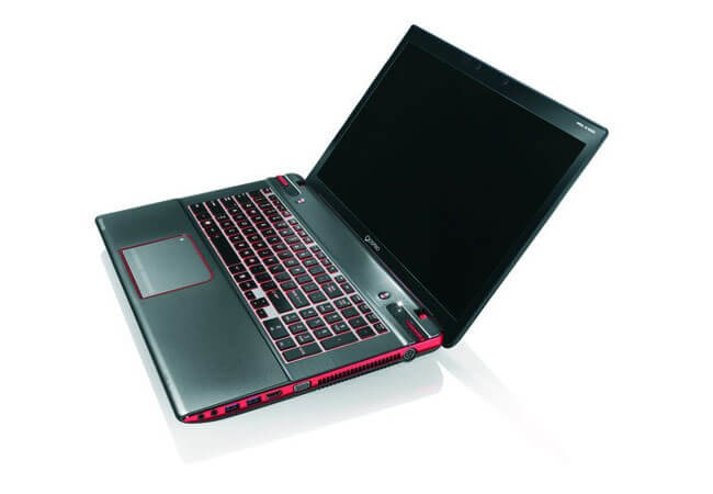 Toshiba анонсировала игровой 3D-ноутбук Qosmio X870. Фото.