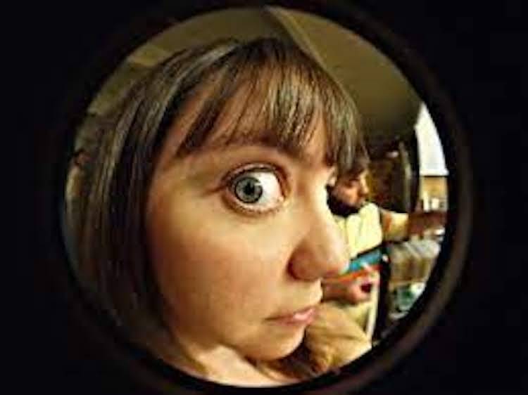 «ГлазОК» – электронный дверной глазок со звонком, камерой и ЖК-дисплеем. Без дверного глазка никуда! Фото.