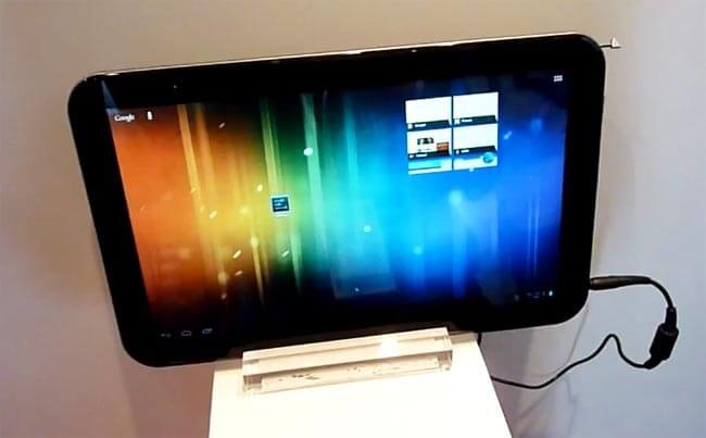 Toshiba показала 13.3-дюймовый планшет AT330 на базе Android ICS. Фото.