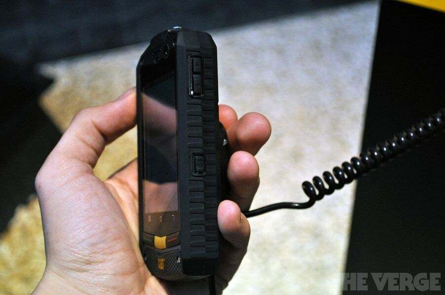 Смартфон Caterpillar CAT B10 (рис.2) Смартфон Caterpillar CAT B10 (рис.2)