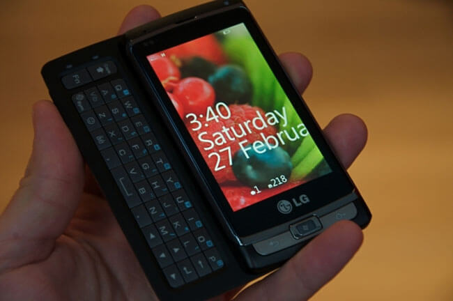 LG-windows-phone-7-smartphone