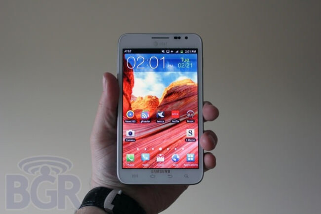 Сотрудники Samsung украли и продали технологию AMOLED конкурентам. Фото.