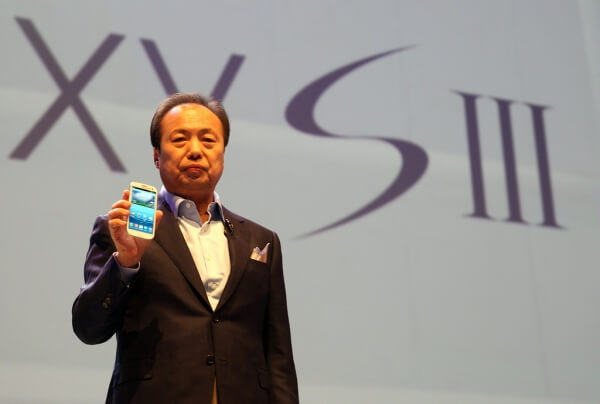 Samsung Galaxy S III поступил в продажу в 28 странах мира. Фото.