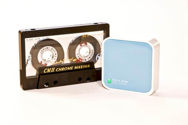 TL-WR702N_vs_tape