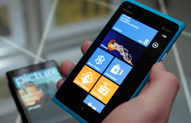 Microsoft не будет работать на собственными смартфонами Windows Phone. Фото.