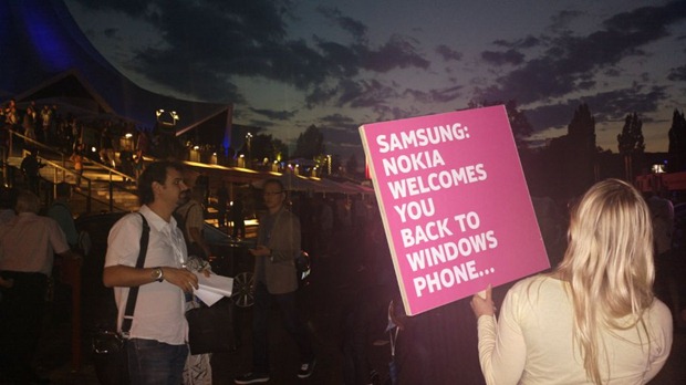 Nokia назвала презентацию Samsung ATIV S «разминкой» перед запуском Lumia Windows Phone 8. Фото.
