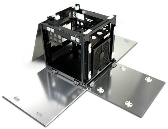 Abee анонсировала два миниатюрных компьютерных корпуса в форме куба. Фото.