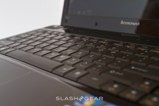 lenovo_y460_laptop_12_slashgear