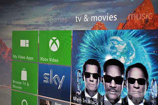 Microsoft готовит к выходу дешевую альтернативу Xbox. Фото.