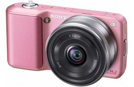 Sony Alpha NEX-3 появится в продаже 19 ноября в розовой расцветке. Фото.
