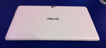 ASUS готовит к выходу планшет ME-400 под управлением ОС Windows 8. Фото.