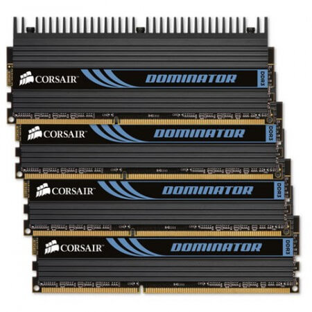 В продаже появились четырехканальные комплекты оперативной памяти Corsair Dominator и Vengeance. Фото.