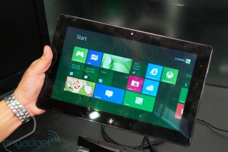 [Computex 2012] AMD показала планшет на базе APU Trinity A6 под управлением Windows 8. Фото.