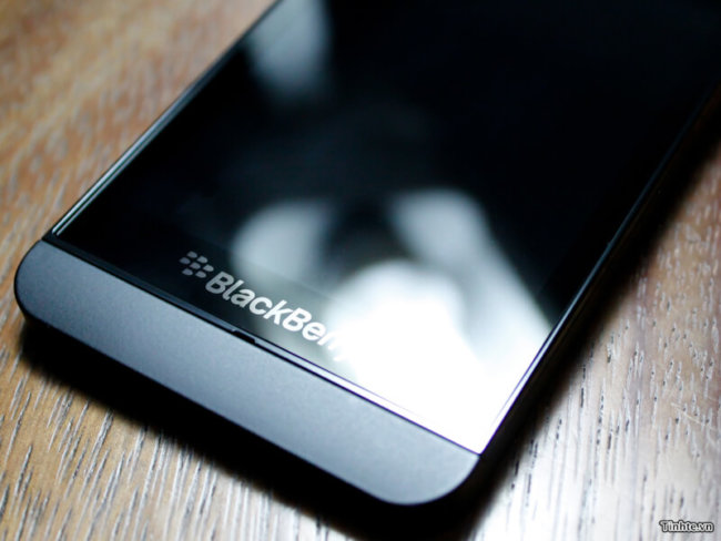 Смартфон Blackberry 10 L-Series на видео. Фото.