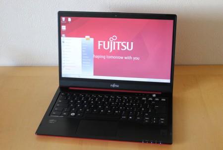 В Сети засветился ультрабук Fujitsu Lifebook U772. Фото.