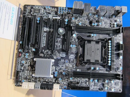 Gigabyte X79A-UD3: еще одна высокопроизводительная плата на чипсете X79. Фото.