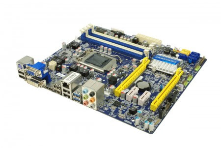 Foxconn представляет материнские платы для новых процессоров Intel Sandy Bridge. Фото.