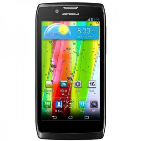 В Китае стартовали продажи стильного смартфона Motorola RAZR V XT885. Фото.