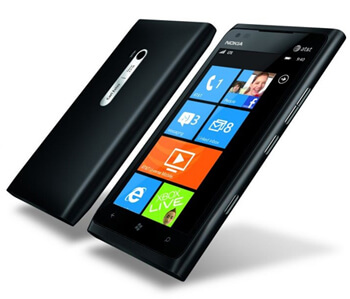 AT&T предлагает Nokia Lumia 900 за 1 доллар. Фото.