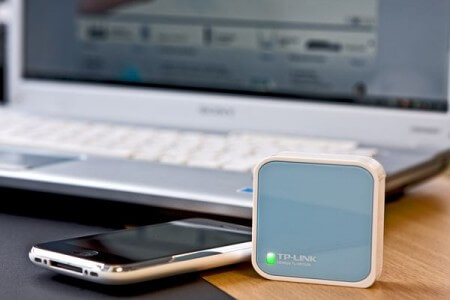 Мобильный роутер TP-LINK TL-WR702N: Wi-Fi на ладони. Фото.