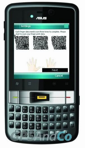 CeBIT 2008: коммуникатор Asus M536. Фото.